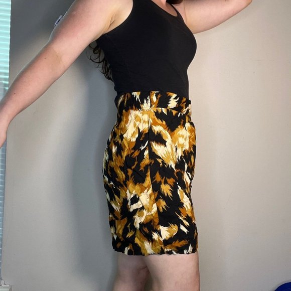 Vintage 80s/90s Elastic Waist High Rise Printed Shorts - Picture 2 of 12